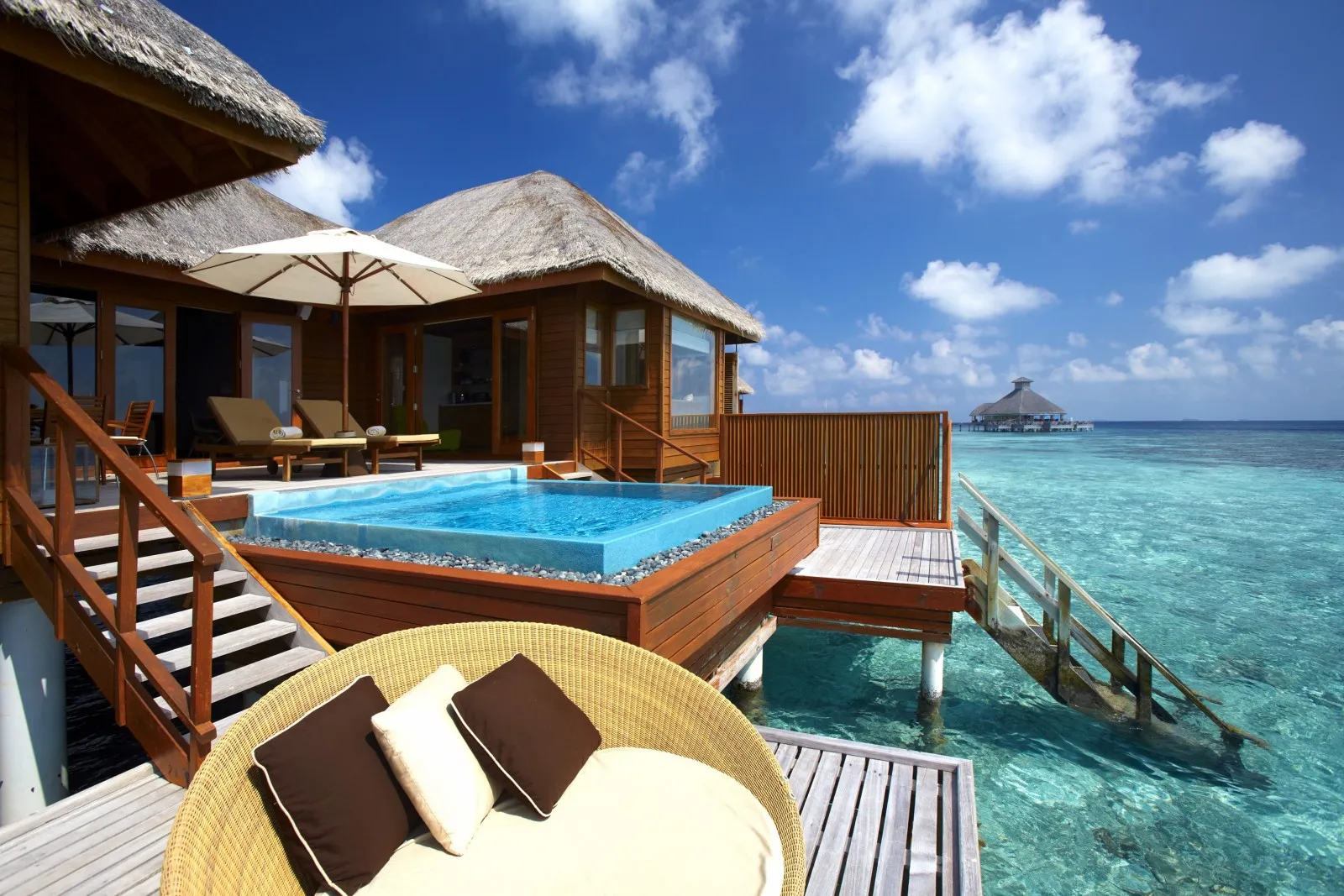 4870 maldives honeymoon beach