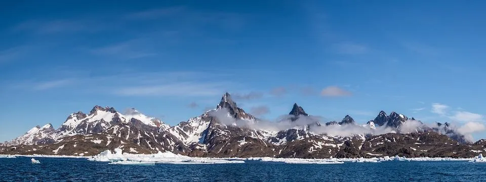 5014 greenland dog sledding