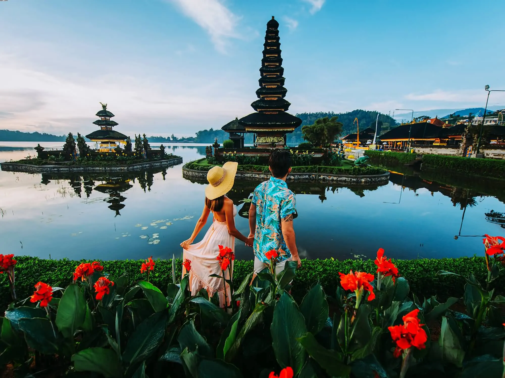 5069 indonesia honeymoon beach