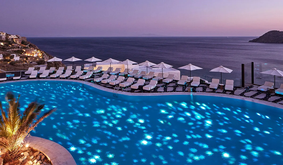 /img/5093-greece-honeymoon-sunset.webp