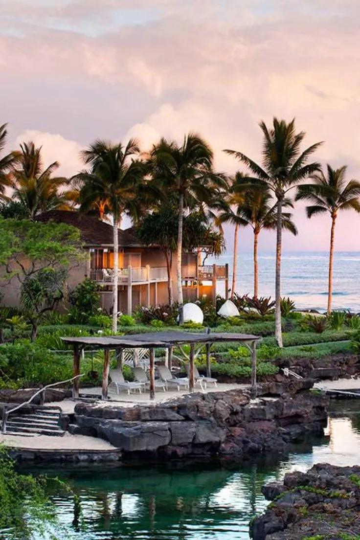 /img/5160-hawaiian-honeymoon-deals.webp