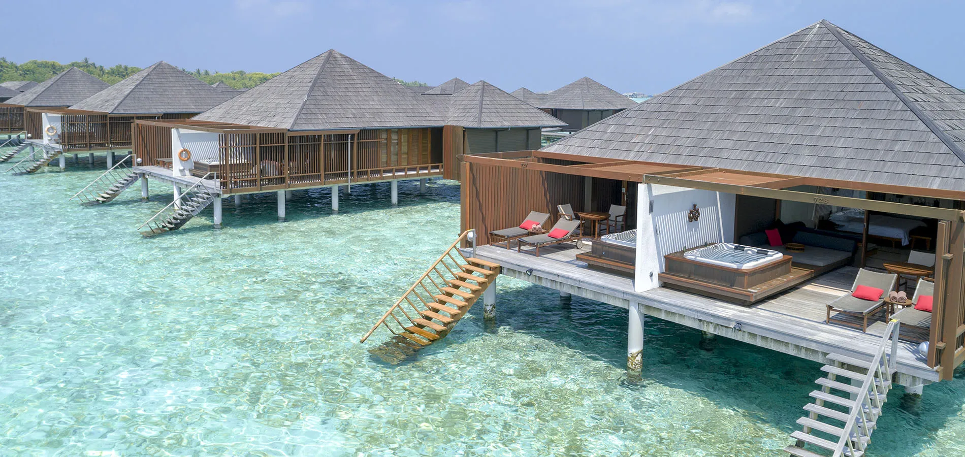 5172 maldives overwater bungalows